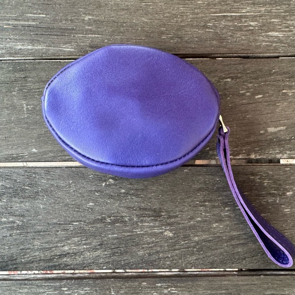 Portland Leather Amethyst Small Rosewell wristlet - Picture 2 of 3